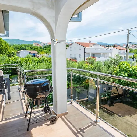 Apartment Plavsic