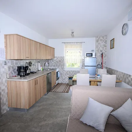 Plavsic Apartment Novi Vinodolski